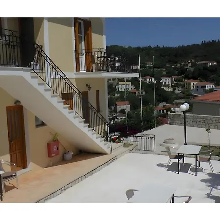 Captain's Dion * Kionion